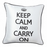 Подушка с короной и надписью Keep Calm and Carry On DG Home Pillows